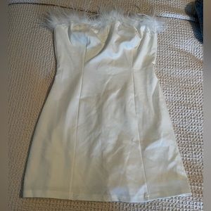 Pepper Mayo Mini dress with feathers!